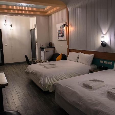 Happy Wing Guesthouse เมืองฮวาเหลียน ภายนอก รูปภาพ